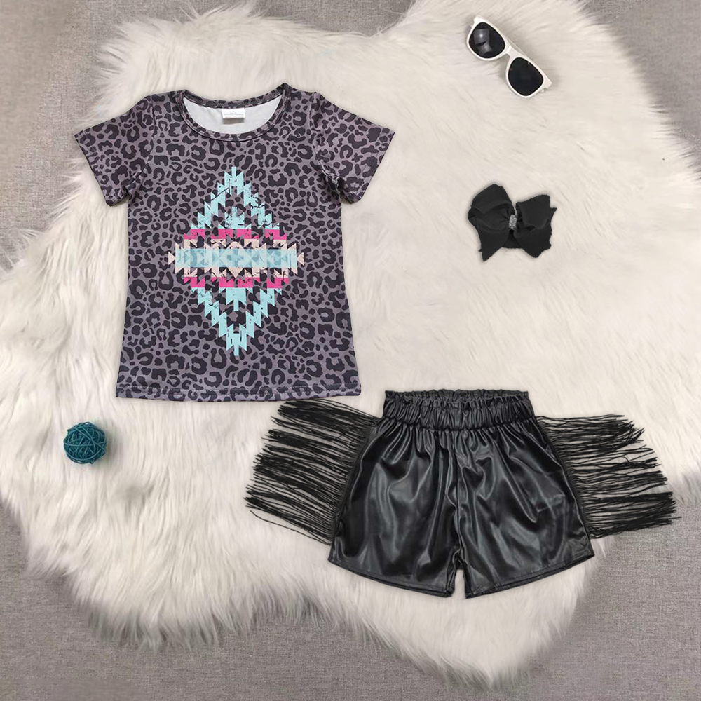 rts no moq GT0239+SS0094 geometric short-sleeved top Black shiny leather fringed shorts sets