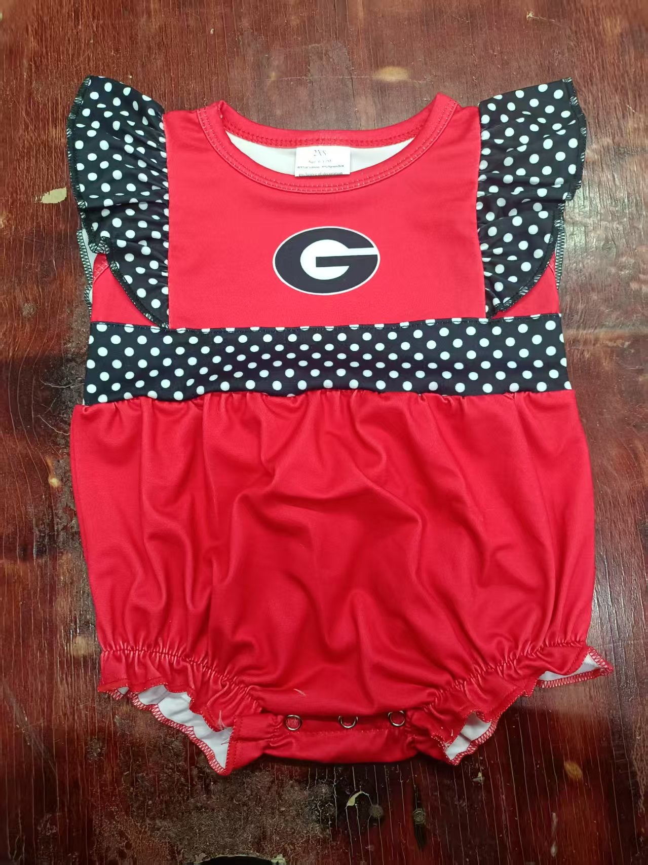 Custom moq 3 eta 6-7weeks baby girl clothes team red flying sleeve romper-25.4.30