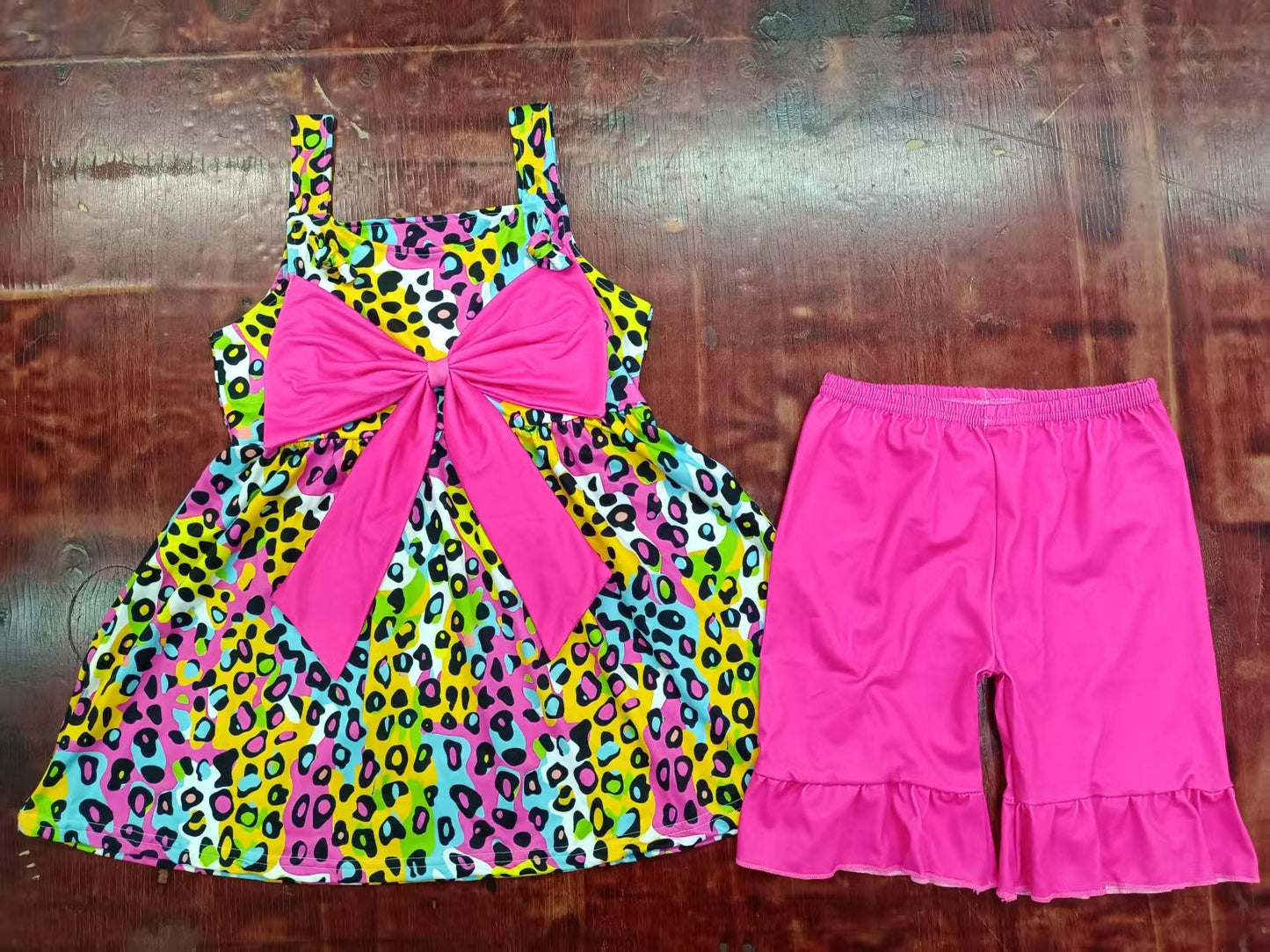 Custom moq 3 eta 6-7weeks baby girls clothes colorful leopard rose red short Sleeve shorts sets