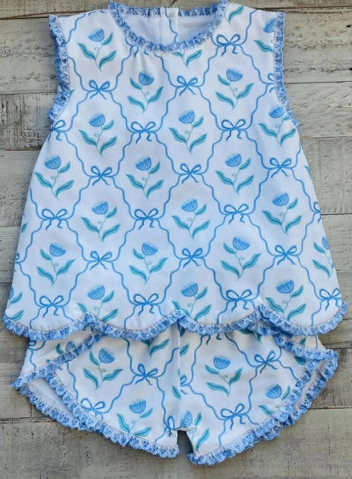 Custom moq 5 mix size milk silk Baby Girl Blue Floral Sleeveless Top And Shorts Summer Outfit Set