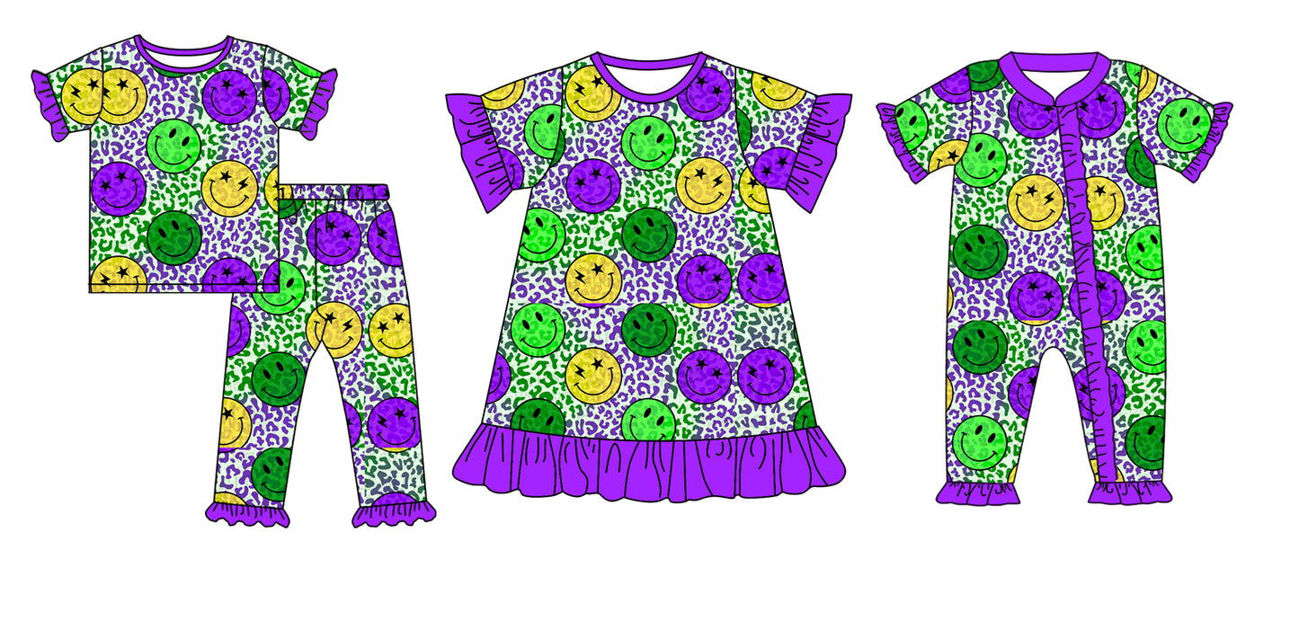 11.13 custom each style moq 5eta 4-6week Sibling Sister smiley baby girl sets and dress and rompers match family design