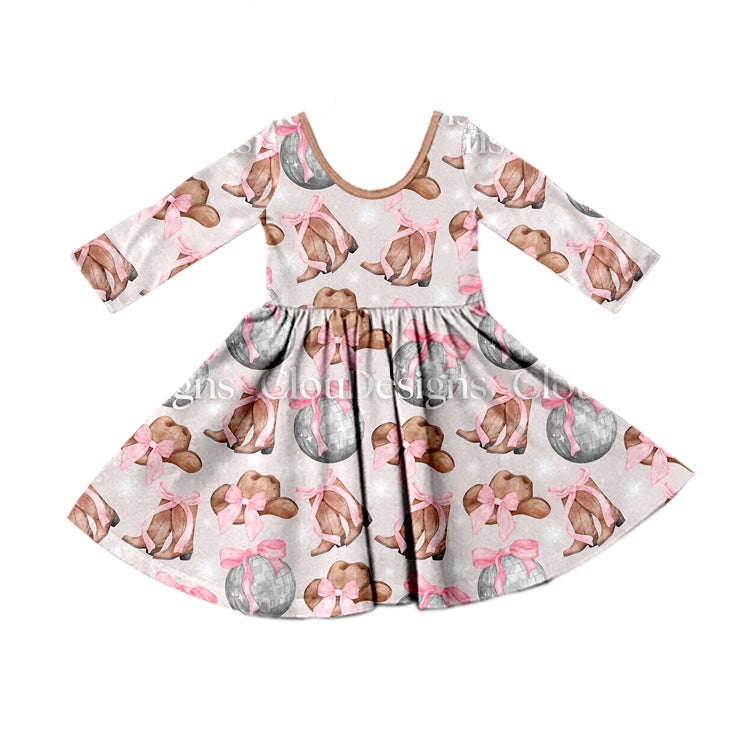 8.26 custom each style moq 5eta 4-6week Sibling Sister boots baby girl sets and dress match family design
