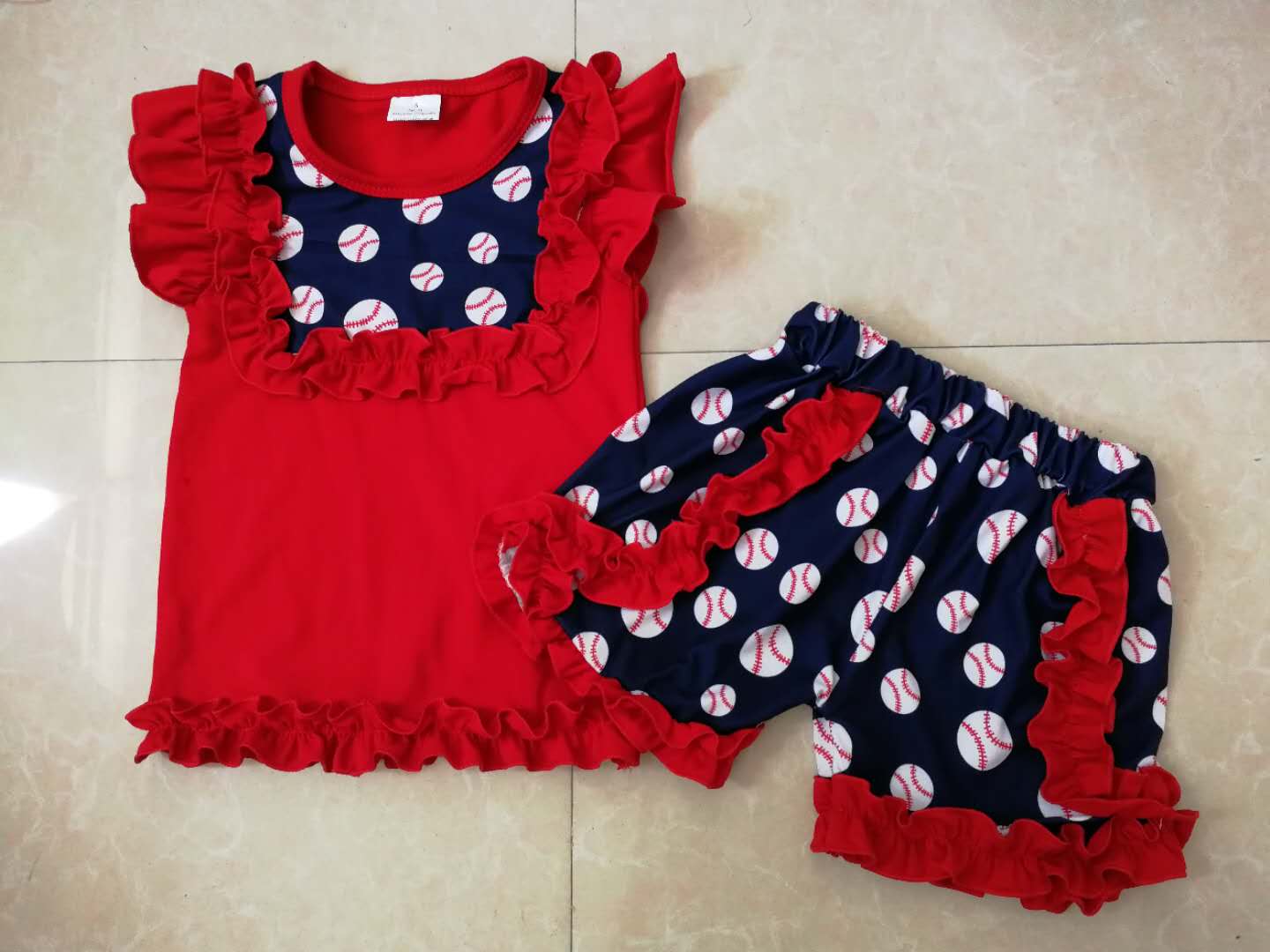 Red Girls Pleated Suit moq 5