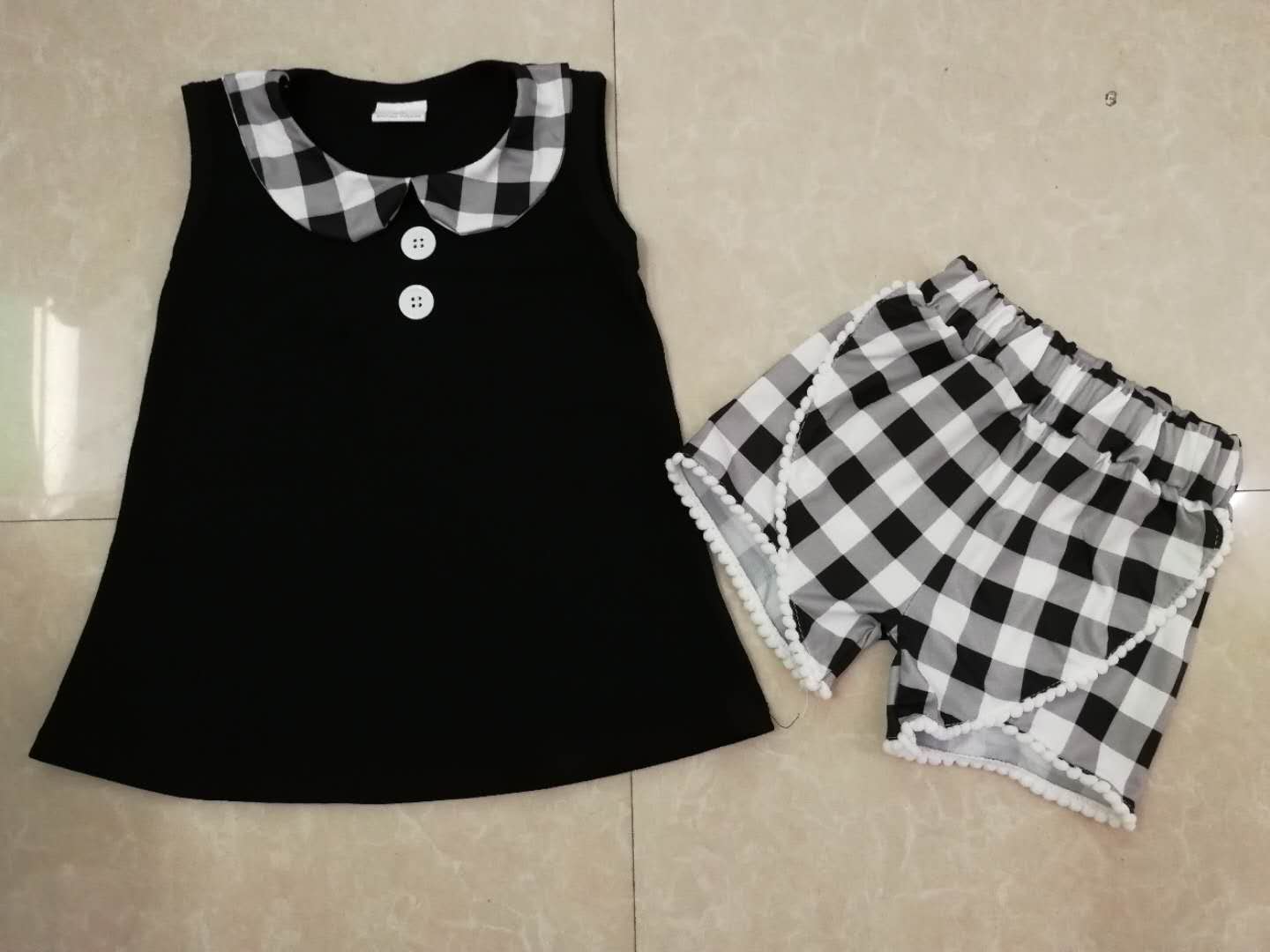 Black cotton top plaid shorts suit