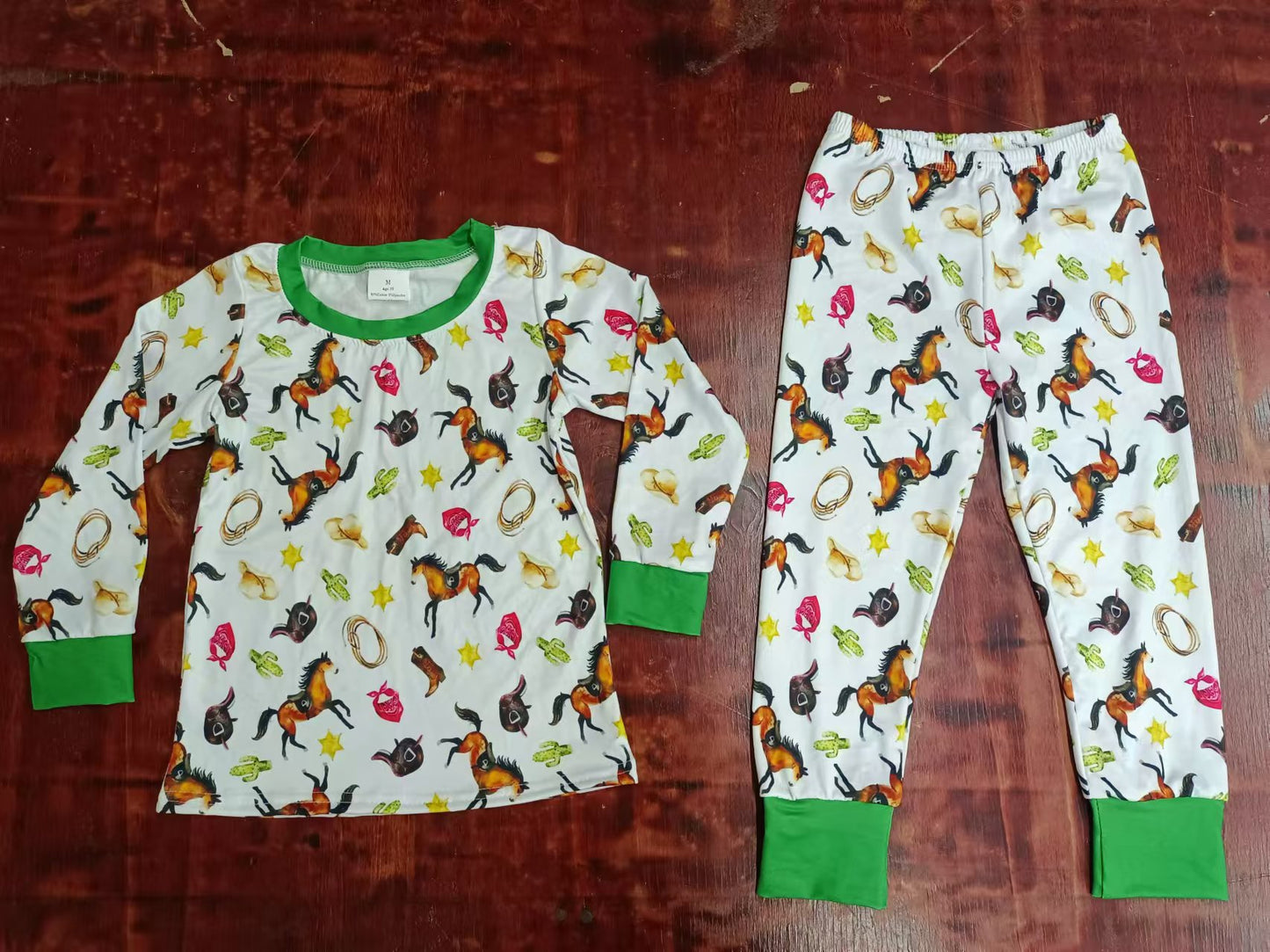 Custom moq 3 eta 6-7weeks Green long-sleeved suit with galloping horse pattern
