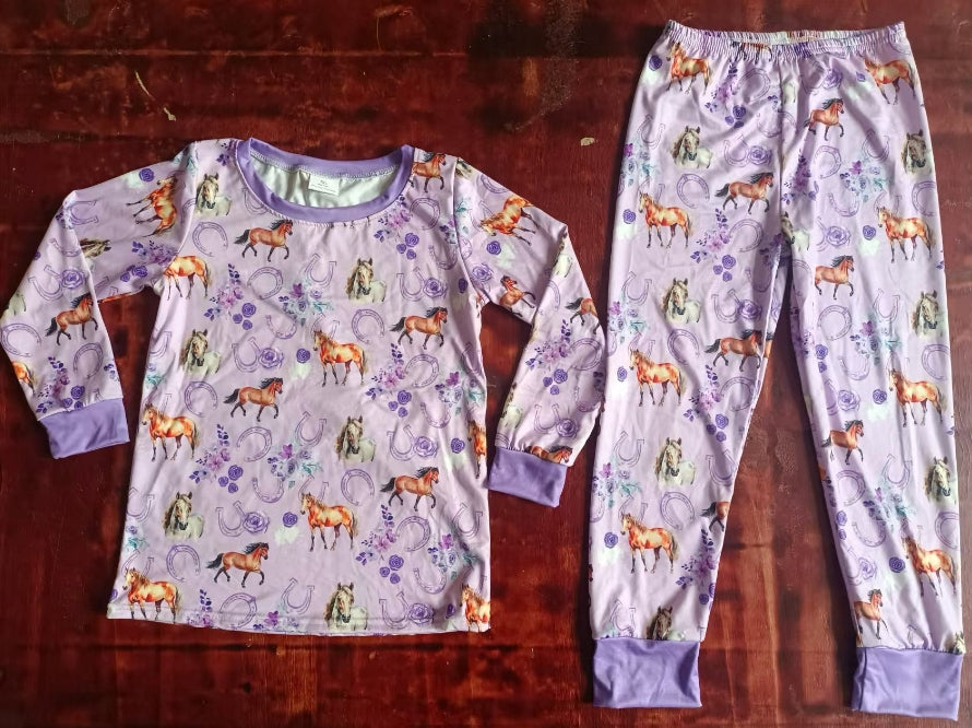 Custom moq 3 eta 6-7weeks Purple long-sleeved suit with running horse