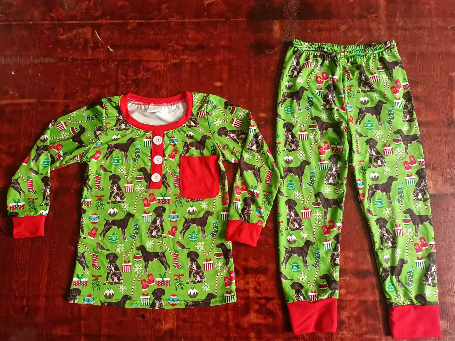Custom moq 3 eta 6-7weeks Black Puppy - Red Christmas Gift Box Pattern Green Button Pullover Long Sleeve Suit