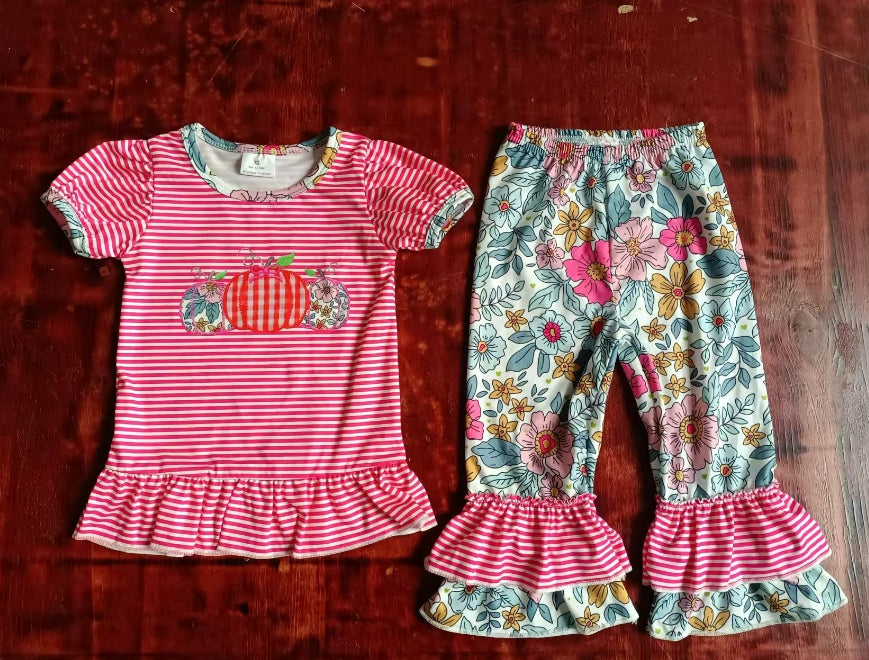 Custom moq 3 eta 6-7weeks Red Striped Pumpkin Puff Short Sleeve Top - Blue Flower Pants Set