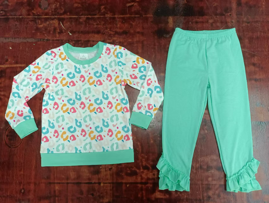 Custom moq 3 eta 6-7weeks Mint Green Leopard Print Long Sleeve Suit