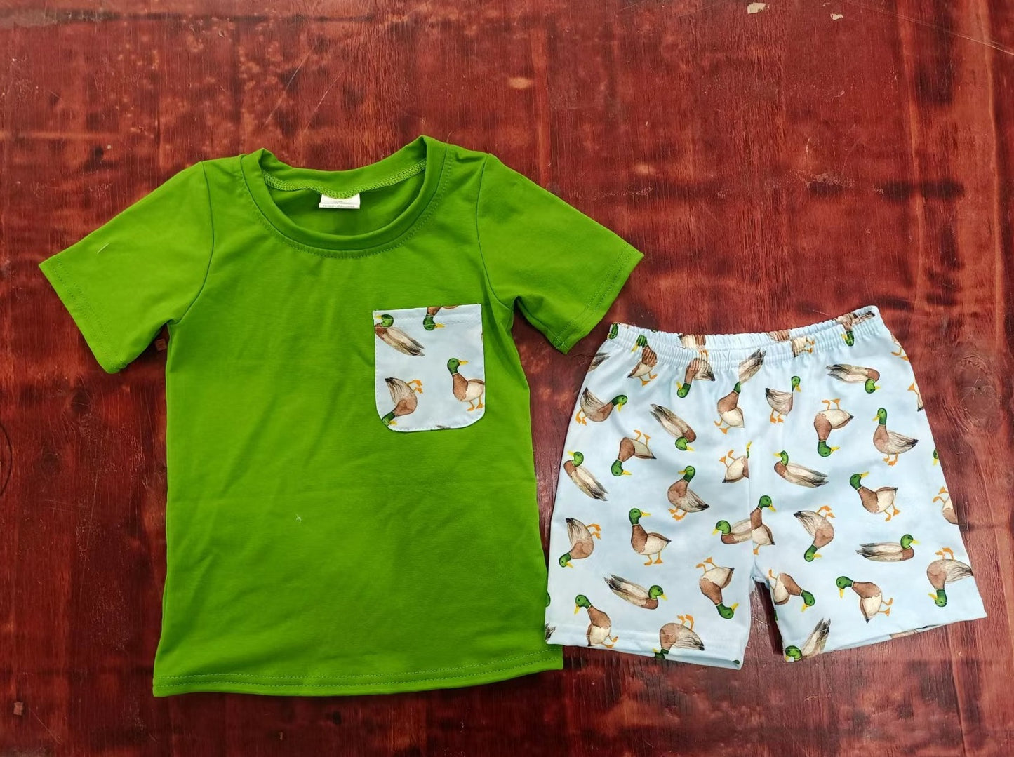 custom moq 5 eta 5weeks mix size Summer boys clothes ducks green short sleeve shorts sut