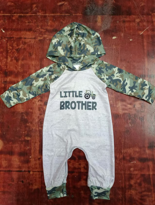 Custom moq 3 eta 6-7weeks Camouflage hooded long romper