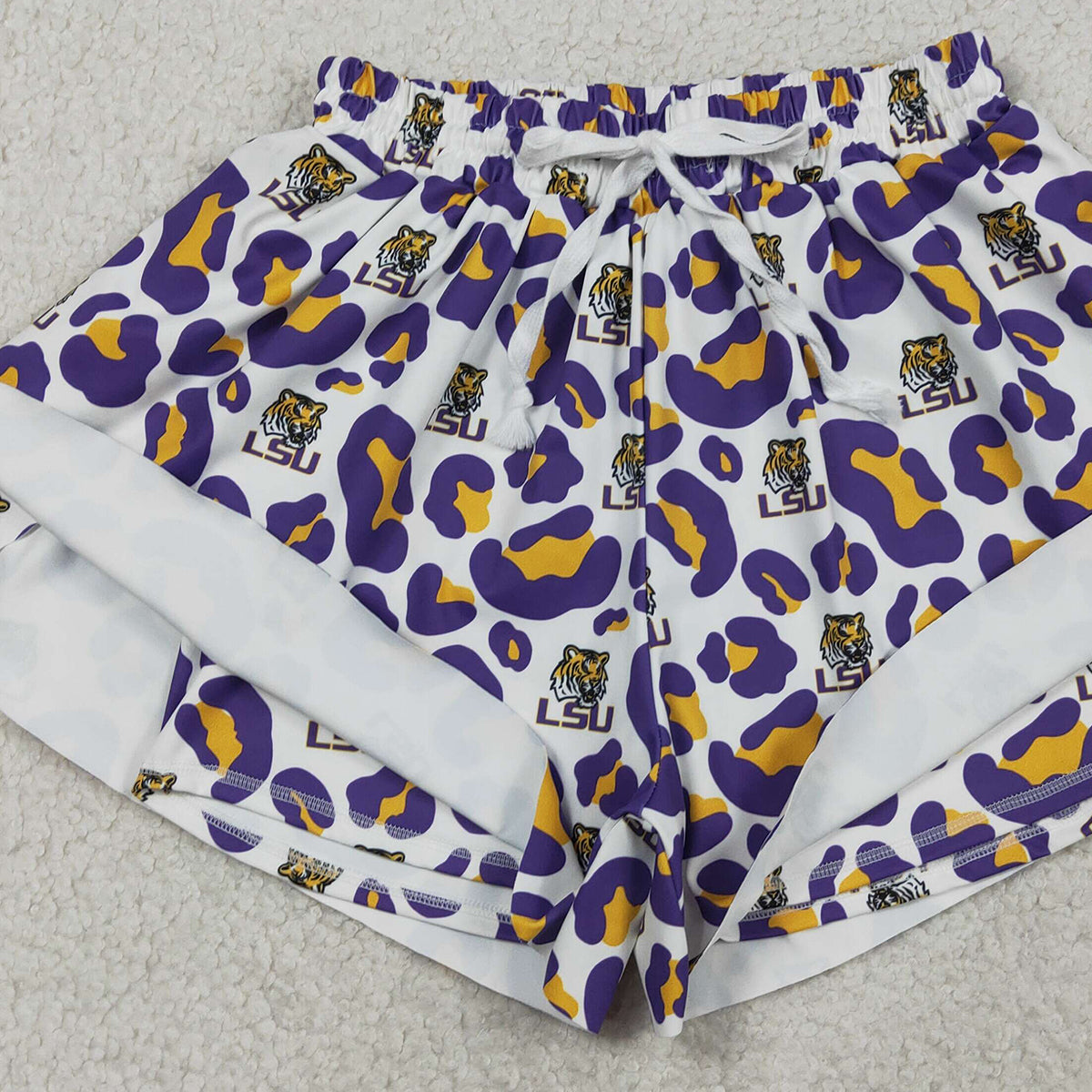 RTS NO MOQ SS0811 Adult Women's Leopard Team Yoga Active Butterfly Print Shorts Bottoms