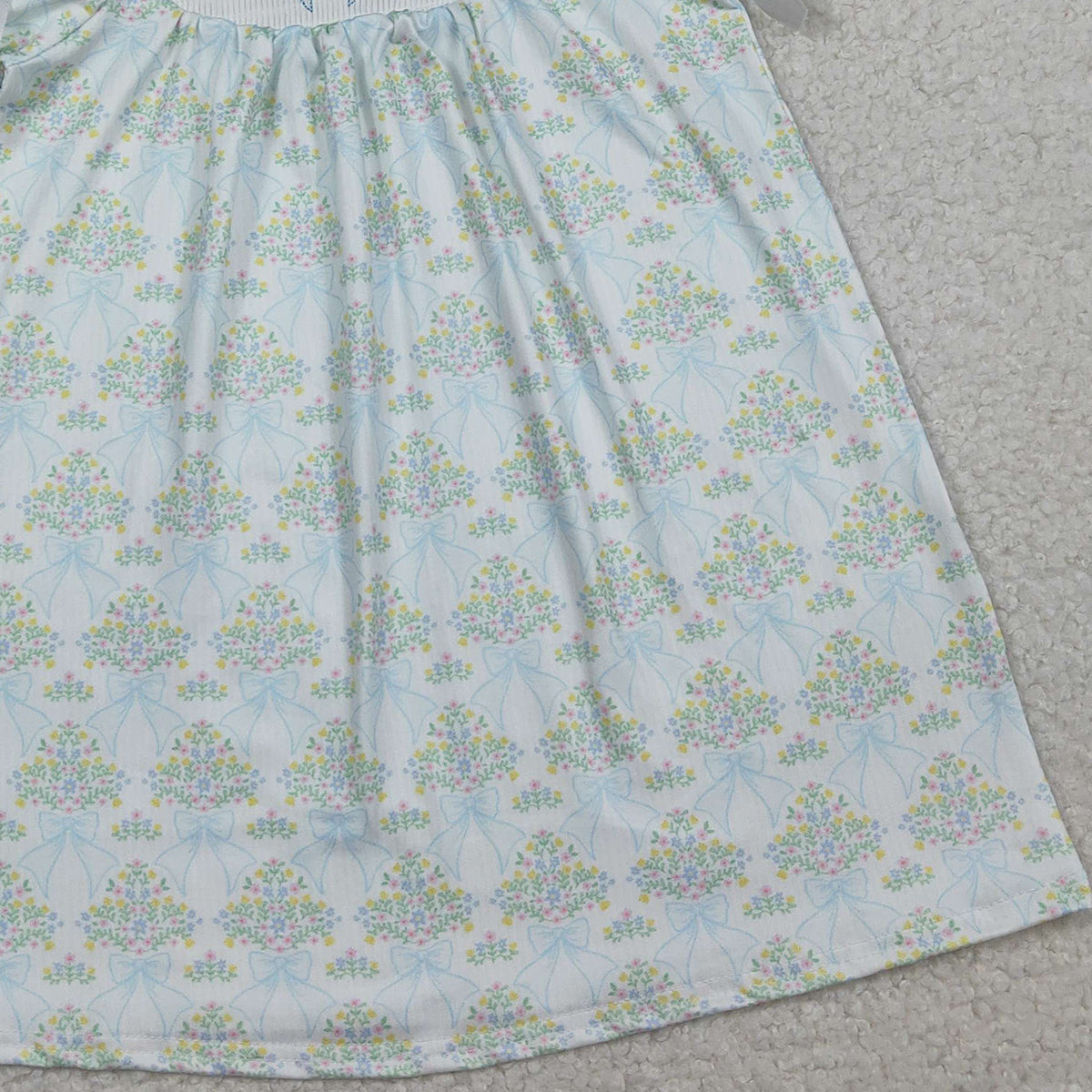 RTS NO MOQ GSD2840 Baby Girls Smocked Bows Knee Length Dress with Short Ruffle Sleeves Floral Print