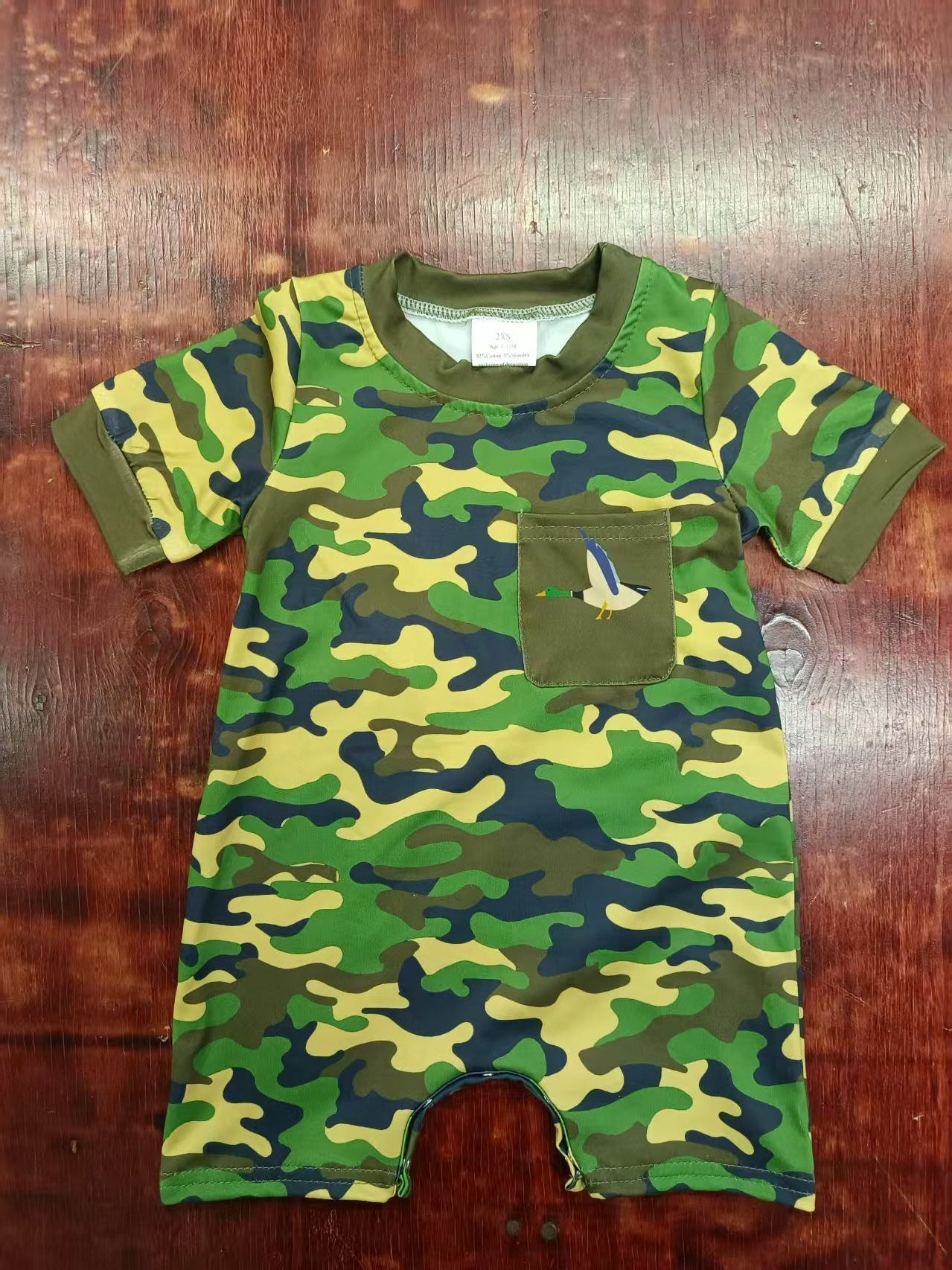 Custom moq 3 eta 6-7weeks baby boys clothes camouflage green short sleeve romper