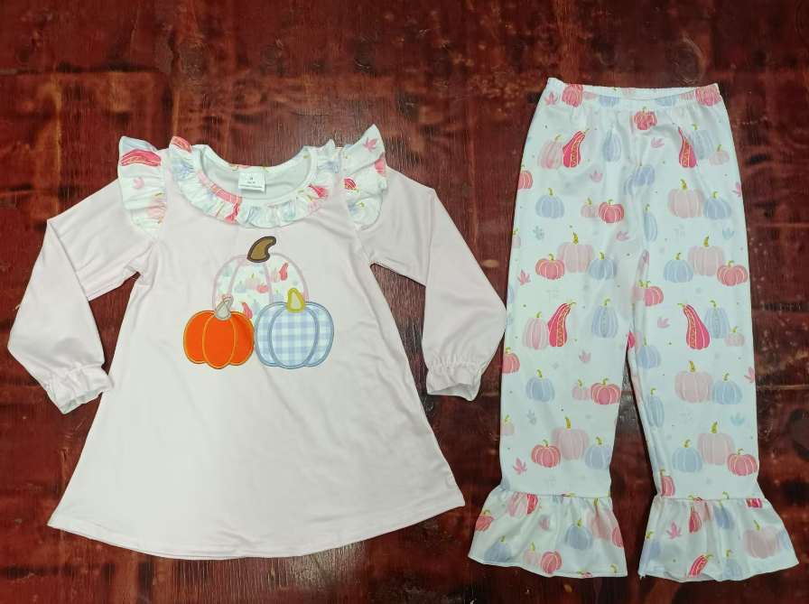 Custom moq 3 eta 6-7weeks Light pink embroidered pumpkin ruffled shoulder long sleeve suit