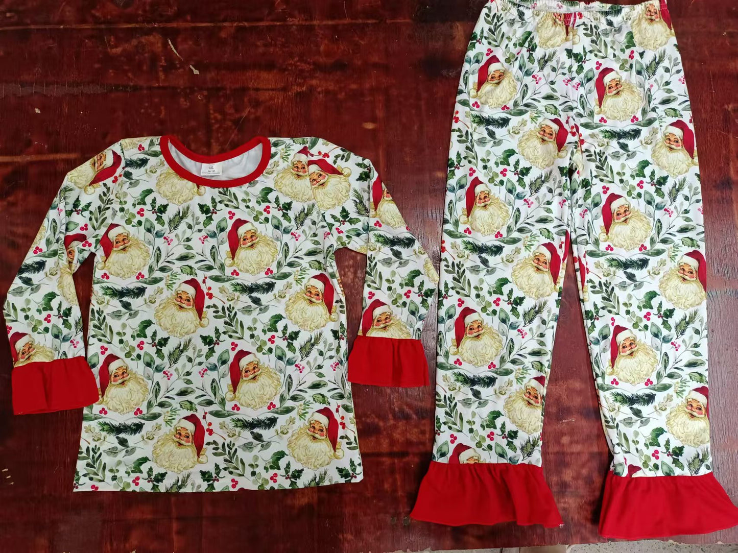 Custom moq 3 eta 6-7weeks Bearded Santa Claus Green Leaves Red Flared Cuffs Long Sleeve Suit