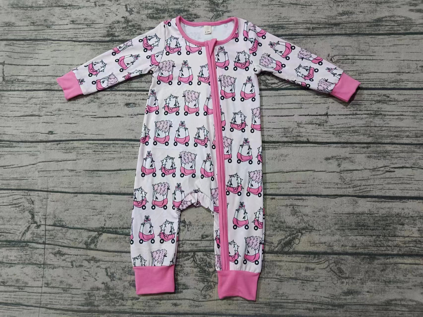 Custom moq 3 eta 6-7weeks Pink Christmas Tree-Luggage Pattern Long Zip-Up Romper