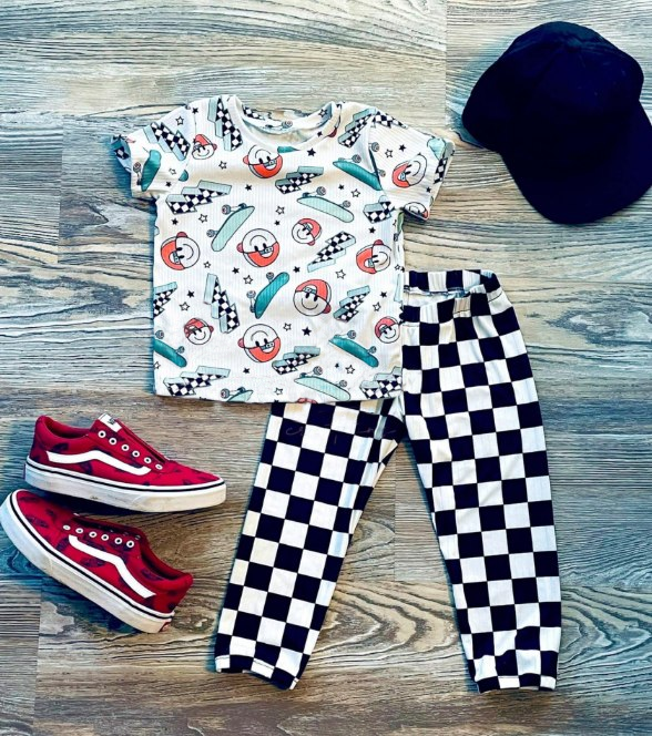 BSPO0233 Smiley skateboard lightning short-sleeved black and white plaid trousers suit