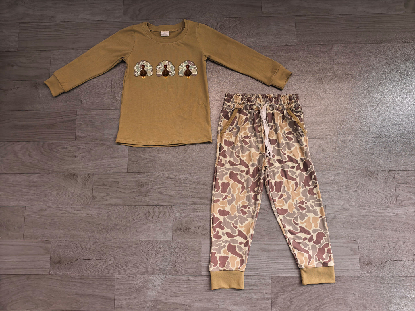 (Sample) No moq milk silk BLP1474 Embroidery Camo Turkey Baby Boys Top Pockets Jogger Thanksgiving Clothes Sets