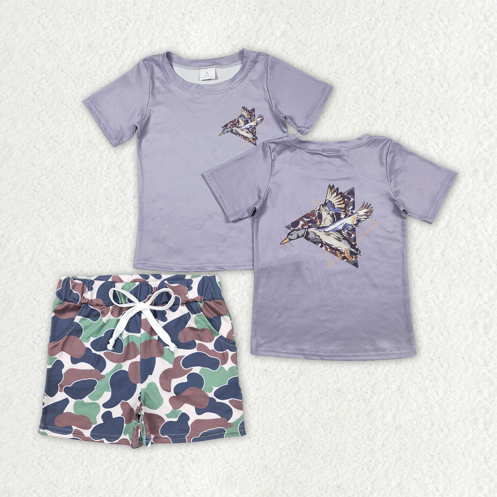BT0599+SS0141 Camouflage duck gray short-sleeved top Brown and green beige shorts