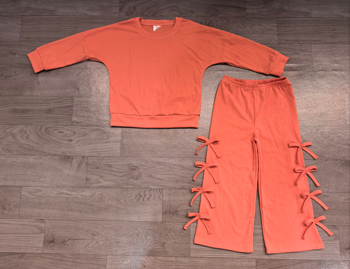 (Sample) No moq cotton GLP3845 Baby Girls Peach Long Sleeve Top Bows Pockets Flare Pant Clothes Set Casual Daily Wear