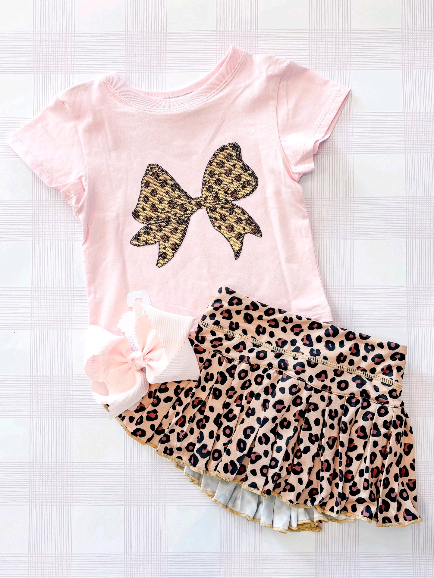 (Pre Order) No moq GSD4174 Baby Girls Sweet Pink Leopard Bow Top Ruffle Skirt Summer Set