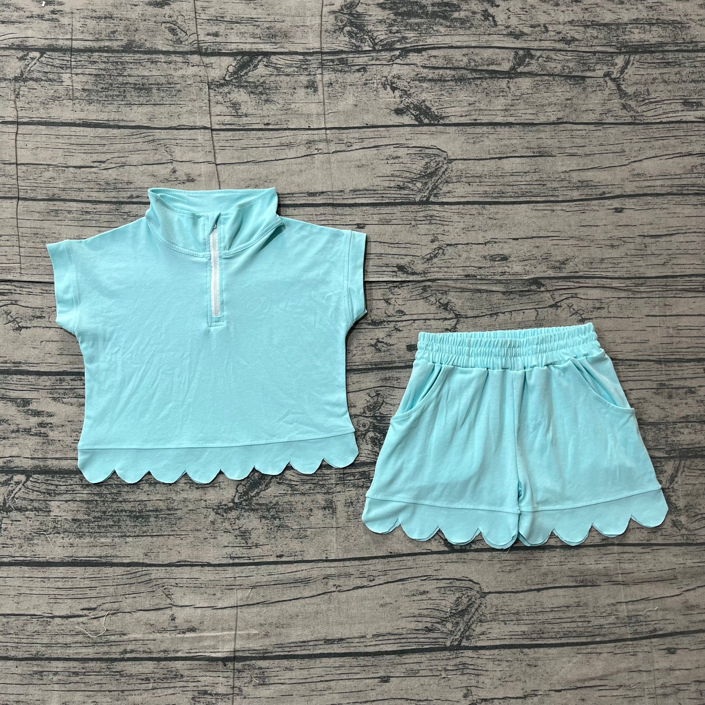 (Pre Order) No moq GSSO3376 Kids Girls Fashion Blue Plaid Scallop Trim Short Sleeve Set
