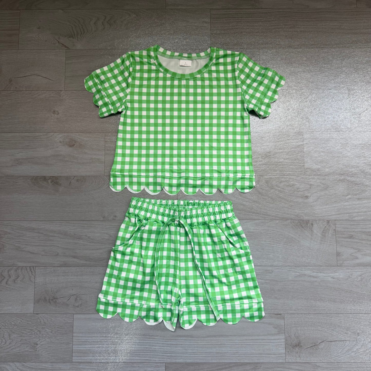 (Sample) No moq cotton GSSO3840 Baby Girls Green Check Shirt Top Elastic Scallop Shorts Clothes Set