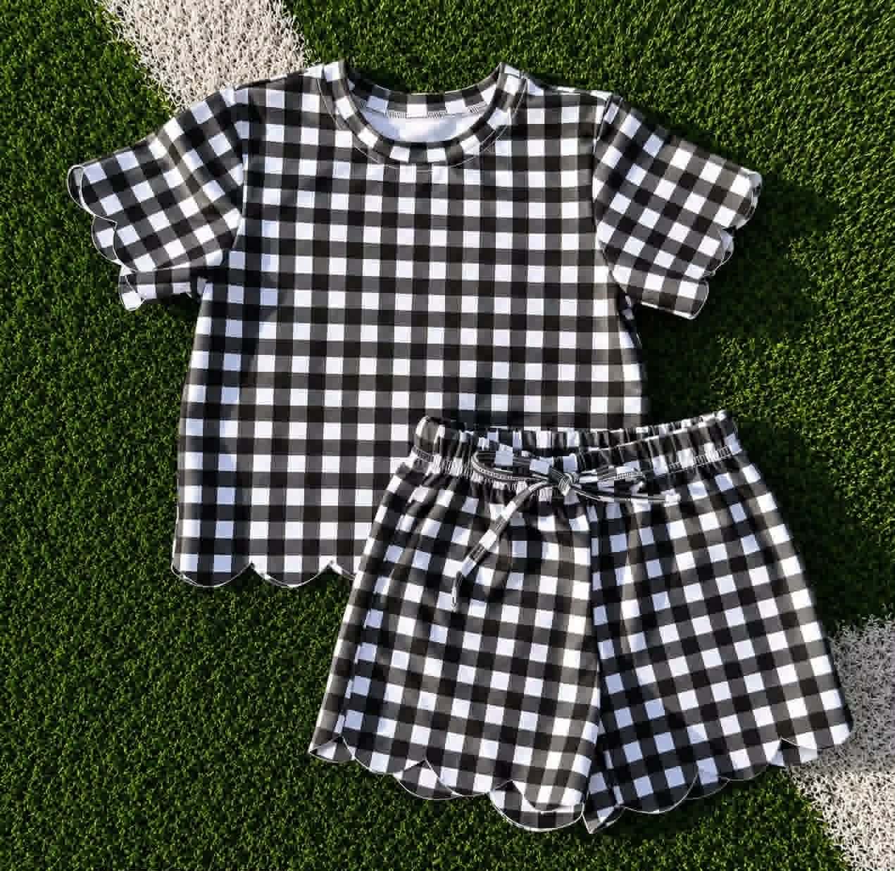 (Preorder new) No moq Baby Girls Plaid Short Sleeve Shirt Top And Scallop Hem Short Cute Clothes Set