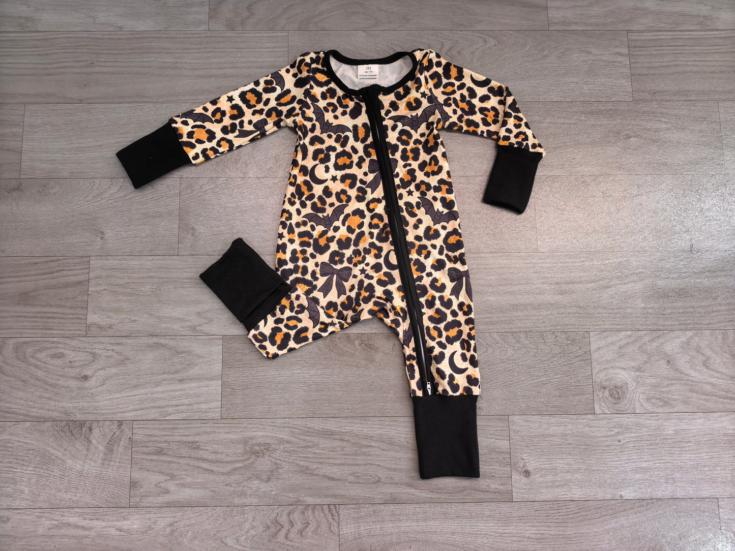 (Sample) No moq milk silk LR3242 Baby Boys Leopard Bats Halloween Print Two Way Zip Front Convertible Romper