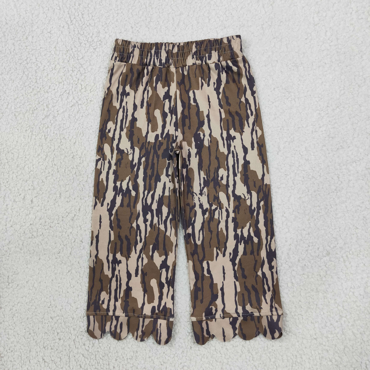 NEW RTS NO MOQ milk silk P1143 Baby Girls Camo Print Elastic Waist Scallop Hem Flare Pants