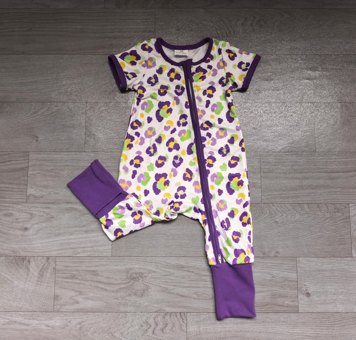 (Sample) No moq milk silk SR4312 Baby Girls Cute Leopard Printed Short Sleeve Two Way Zip Convertible Rompers