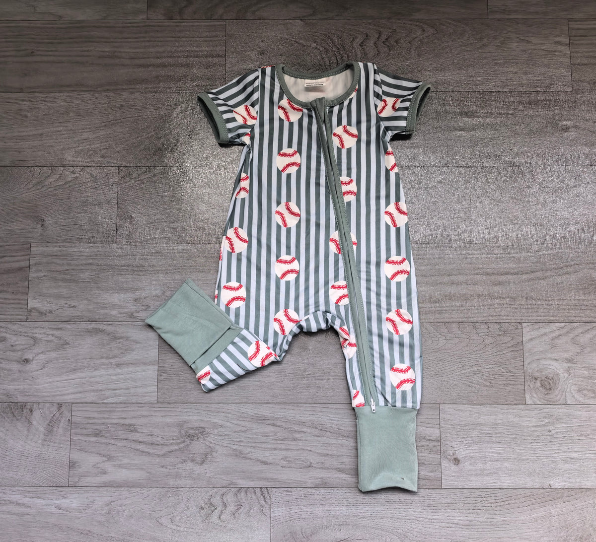 (Sample) No moq milk silk SR4340 Baby Boys Blue Stripe Baseball Team Two Way Zip Footed Convertible Rompers