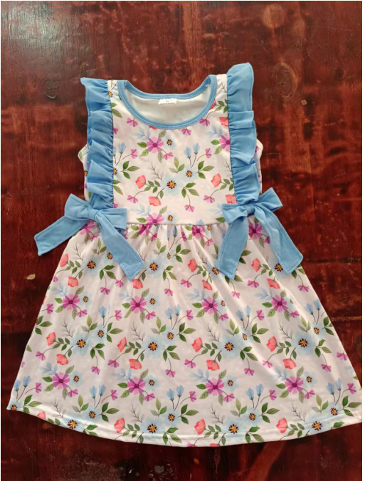 Summer flowers, bow on girl's skirt