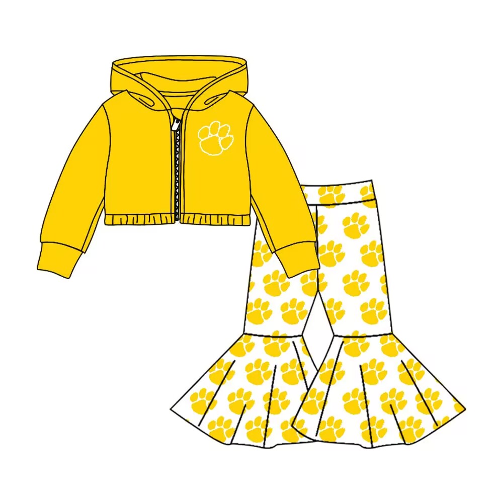 Custom moq 3 tat about 6-8 weeks team baby girls clothes yellow hooded long sleeve and long pants suit