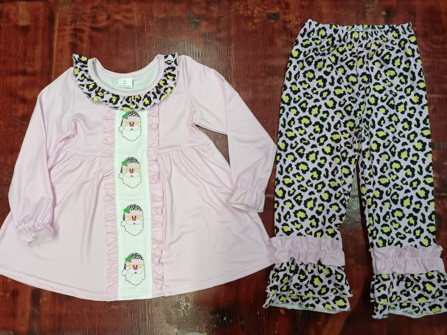 Custom moq 3 eta 6-7weeks Light Pink Santa Claus Print Top and Leopard Print Pants Set