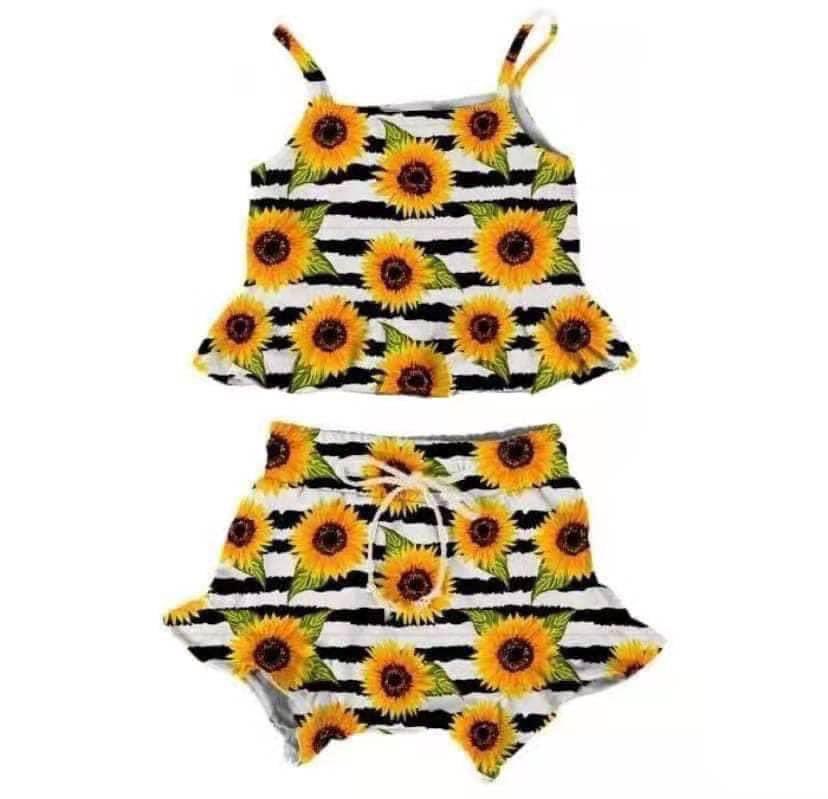 sunfloers outfits