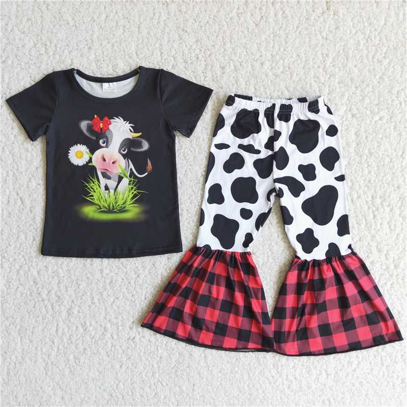 Cow Eating Grass Set