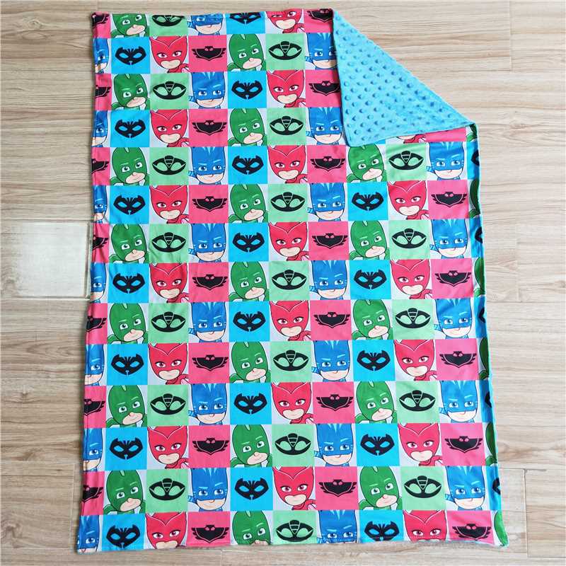 6 B2-20 mask plaid blue blanket