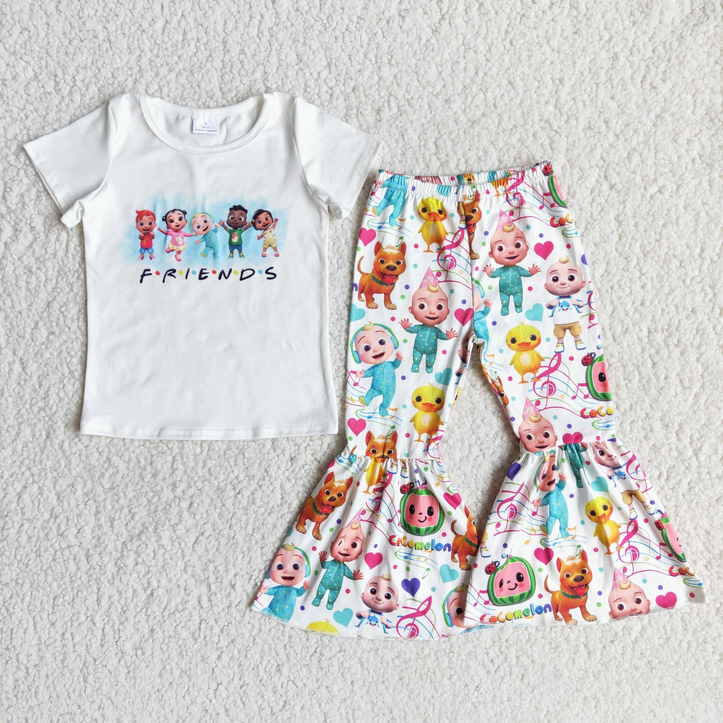 bleach mouth color Valentine's Day outfit