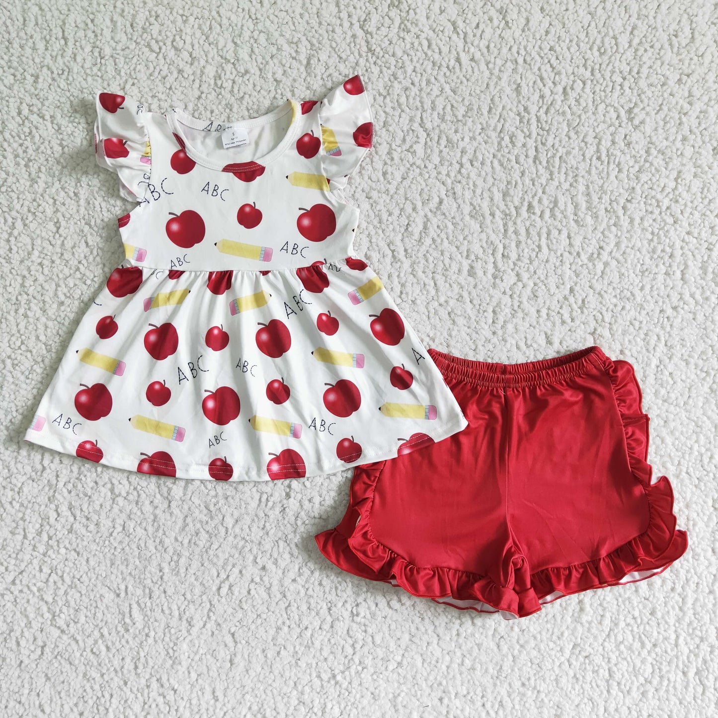 scholl top with red shorts outfits
