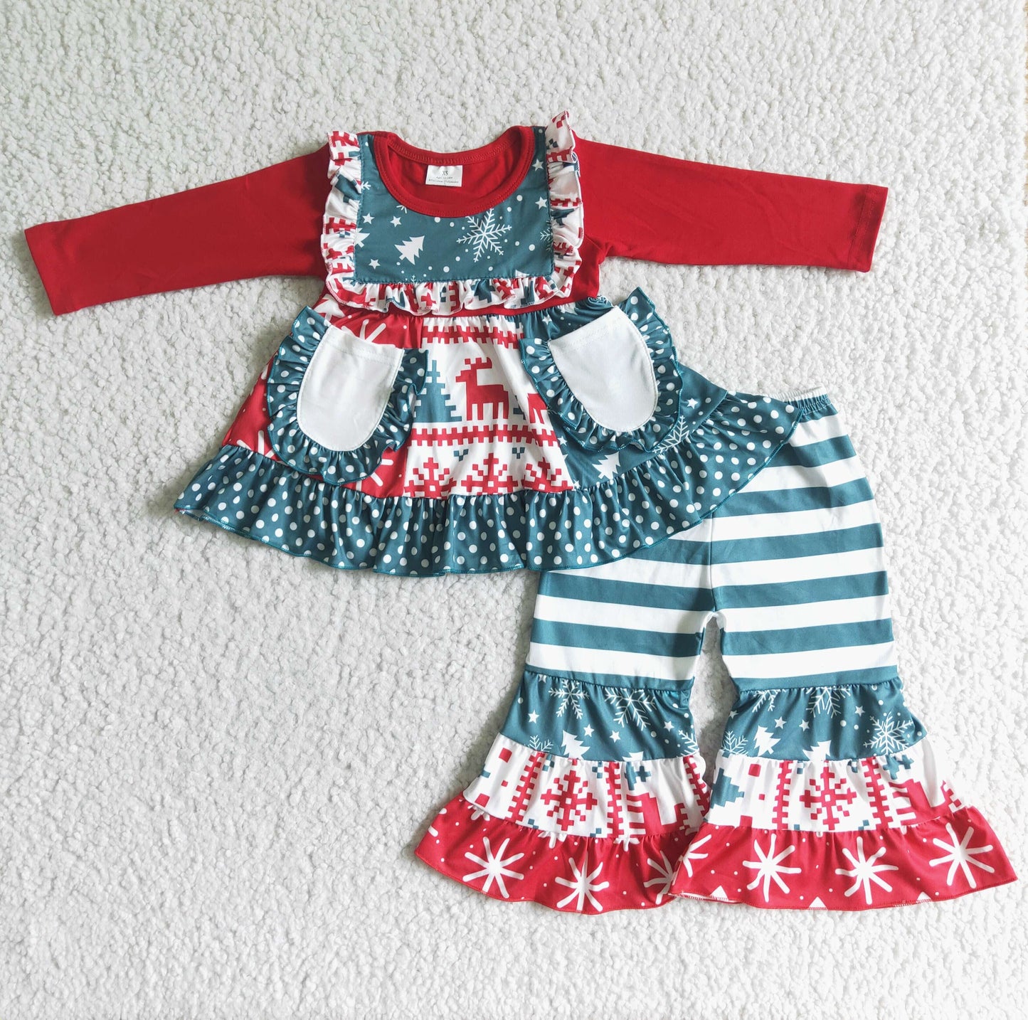 6 B9-36 Christmas Patchwork Red Sleeves White Pocket Set
