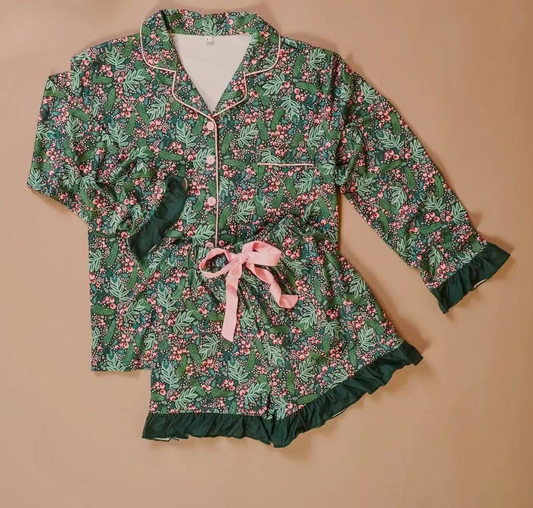 Custom moq 5 each style eta 6-7weeks baby girl long sleeve shorts set 1 and sets 2 and adult set 1 and adult set 2