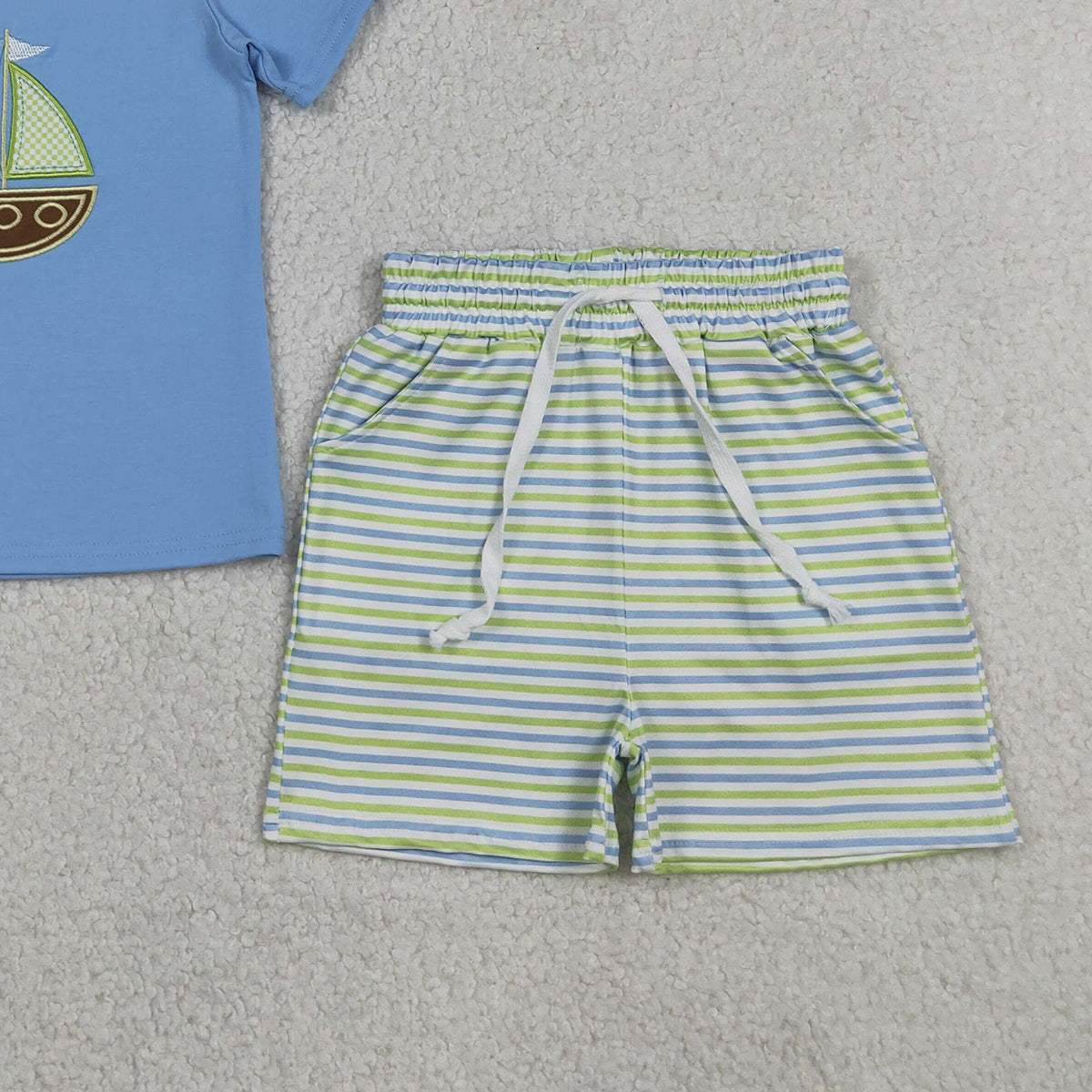 RTS NO MOQ BSSO1860 Baby Boys Cute Blue Shirt with Embroidery Boats Stripe Pocket Shorts Outfit Set