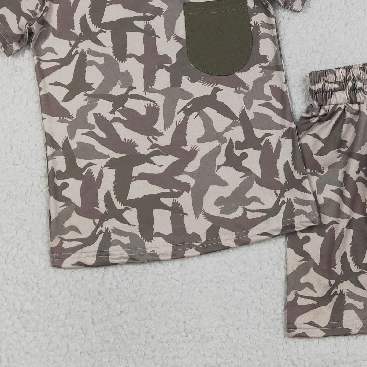 RTS NO MOQ BSSO1795 Baby Boys Camouflage Pajamas Set with Pocket Top And Shorts Hunting Sleepwear for Infants