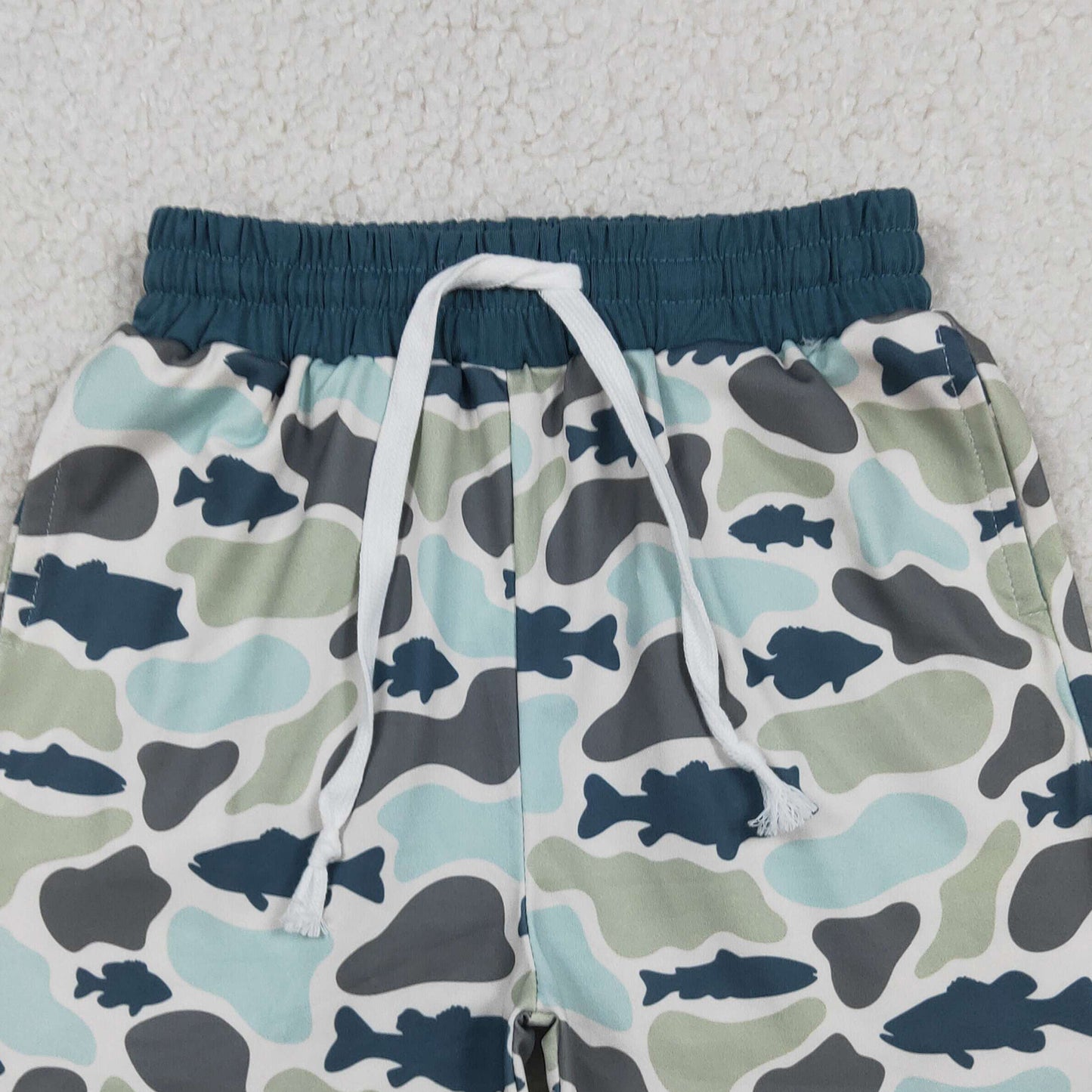 RTS NO MOQ milk silk SS0893 Baby Boys Green Camo Fishes Pocket Hunting Shorts Bottom