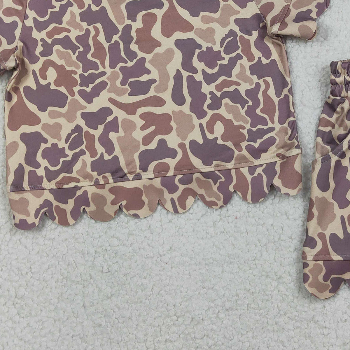 RTS NO MOQ GSSO3227 Baby Girls Camo Shirt with Scallop Trim Short Sleeve Top And Shorts Set Cute Outfit for Little Ones