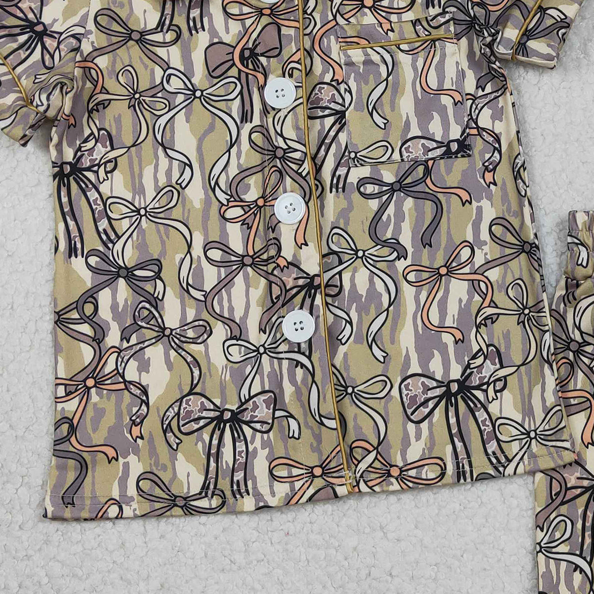 RTS NO MOQ GSSO3126 Baby Girls Southern Olive Camo Pajamas Set with Bows Button Pocket Top And Ruffle Shorts