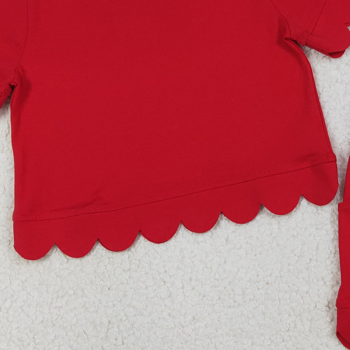 RTS NO MOQ GSSO3177 Baby Girls Red Scallop Top And Shorts Set Short Sleeve Clothing Outfit for Little Girls