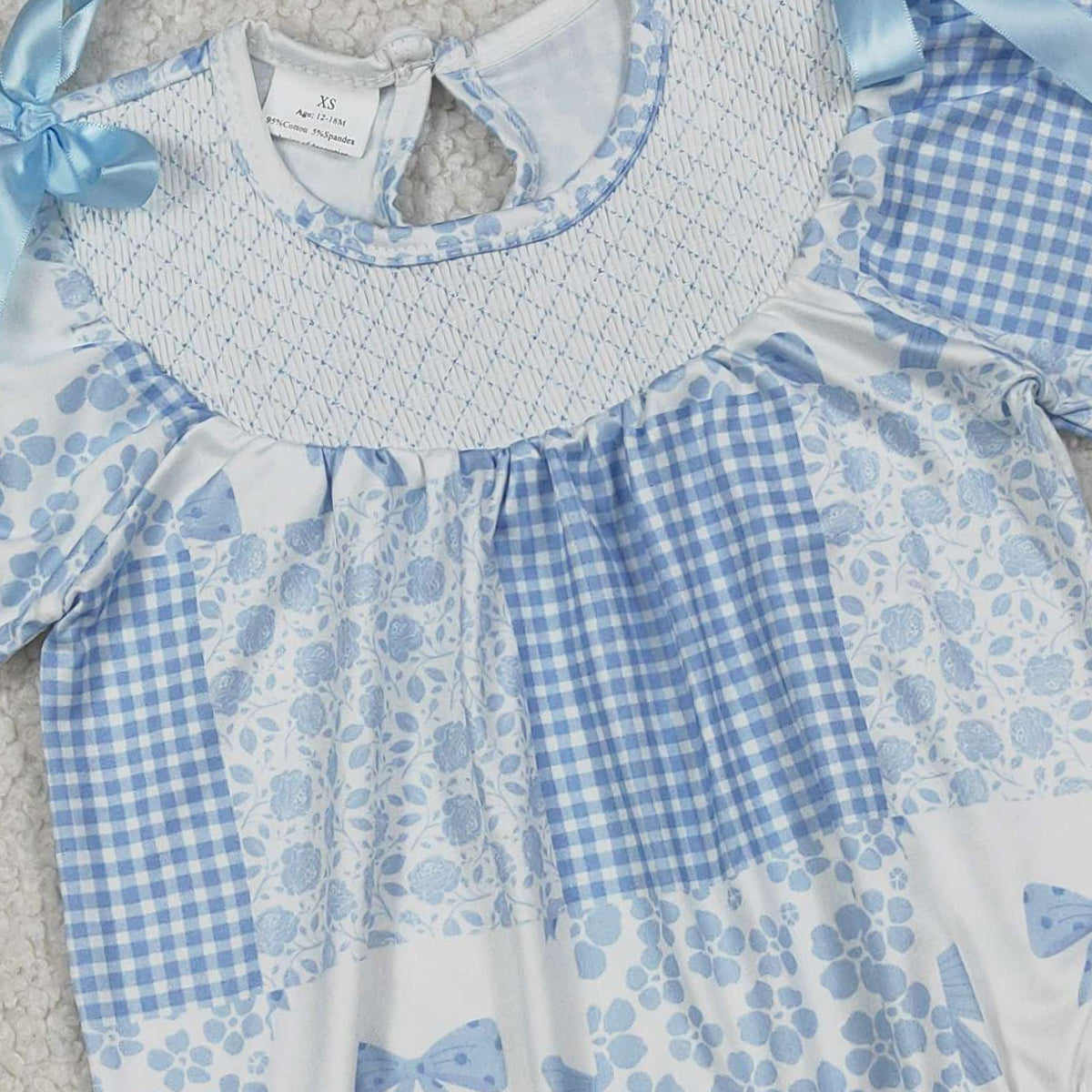 RTS NO MOQ LR2931 Smocked Checked Baby Girls Rompers with Blue Bows And Flowers Ruffle Cute Infant Outfit